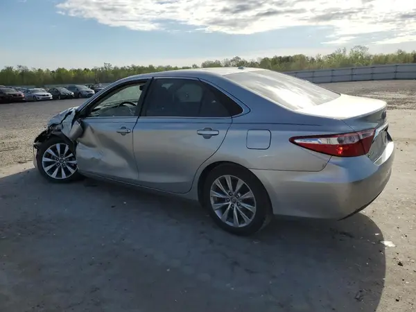 4T1BF1FK0HU726267 2017 TOYOTA CAMRY - Image 2