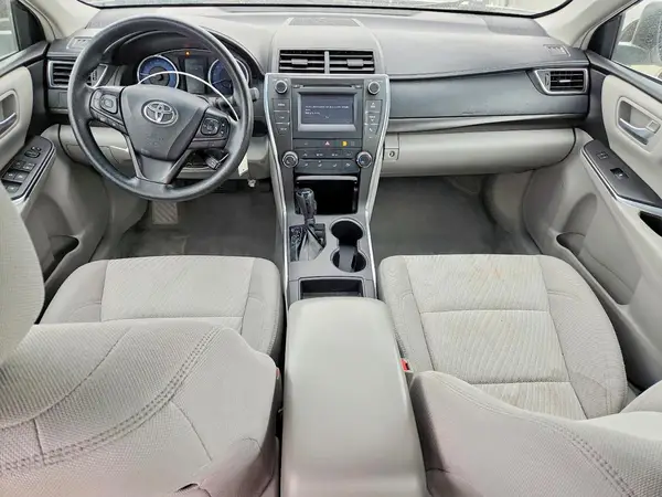 4T1BF1FK0HU733980 2017 TOYOTA CAMRY - Image 8