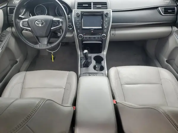 4T1BF1FK0HU736149 2017 TOYOTA CAMRY - Image 8