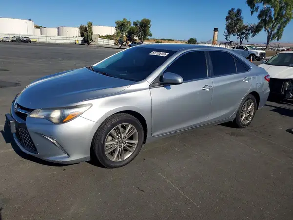 4T1BF1FK0HU736412 2017 TOYOTA CAMRY - Image 1