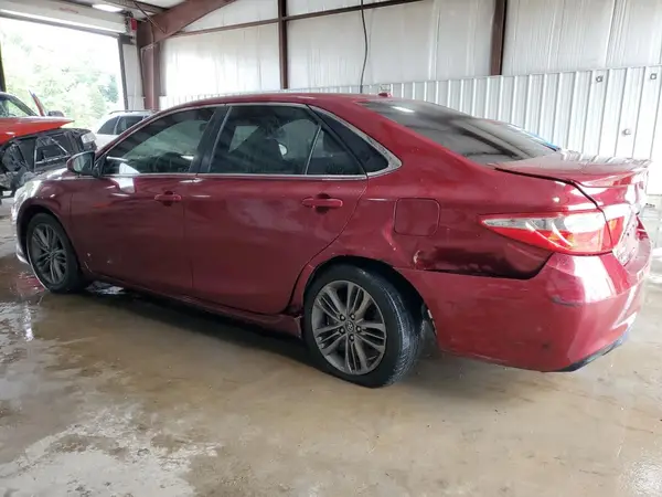 4T1BF1FK0HU738404 2017 TOYOTA CAMRY - Image 2