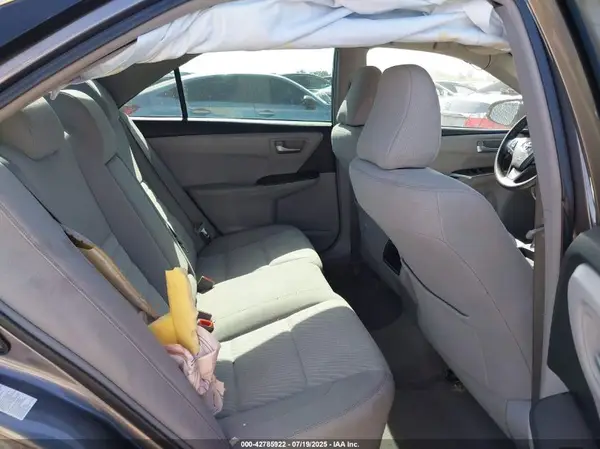 4T1BF1FK0HU738869 2017 TOYOTA CAMRY - Image 8
