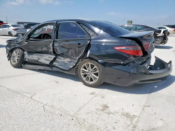 4T1BF1FK0HU739391 2017 TOYOTA CAMRY - Image 2
