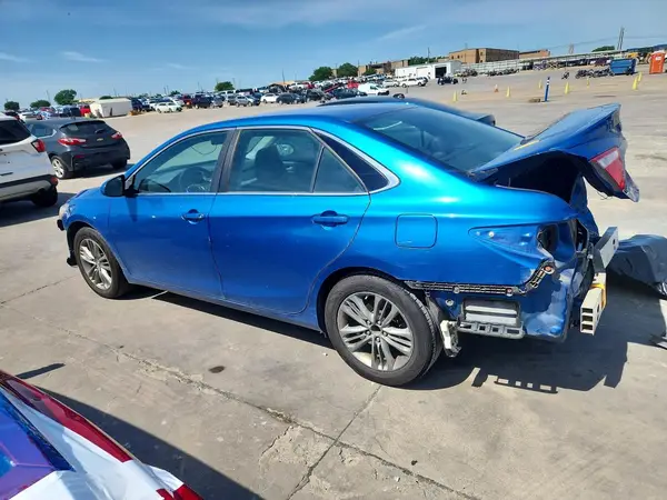 4T1BF1FK0HU740007 2017 TOYOTA CAMRY - Image 2
