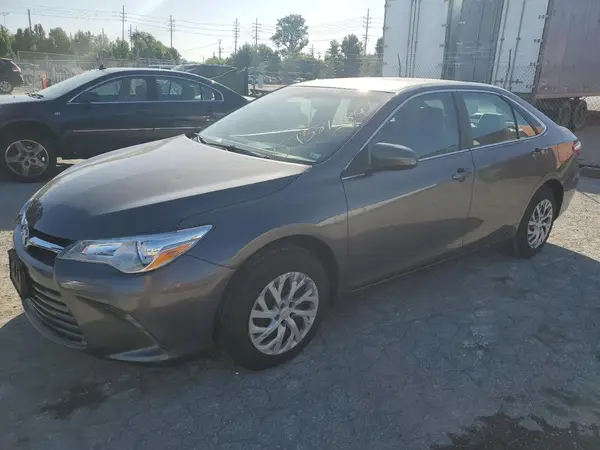 4T1BF1FK0HU741769 2017 TOYOTA CAMRY - Image 1