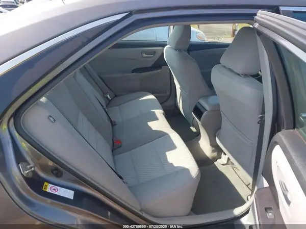 4T1BF1FK0HU742324 2017 TOYOTA CAMRY - Image 8
