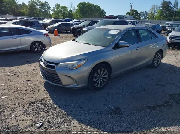 4T1BF1FK0HU743344 2017 TOYOTA CAMRY - Image 2