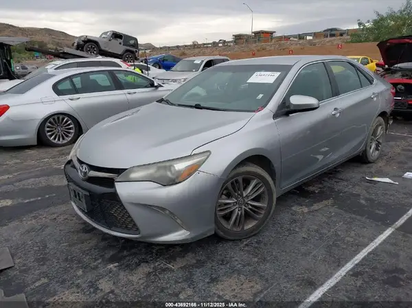 4T1BF1FK0HU746728 2017 TOYOTA CAMRY - Image 2