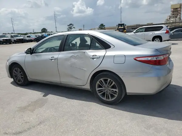 4T1BF1FK0HU753792 2017 TOYOTA CAMRY - Image 2