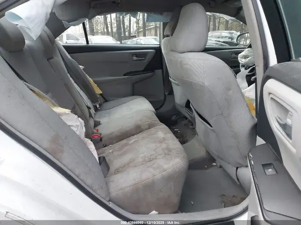 4T1BF1FK0HU754649 2017 TOYOTA CAMRY - Image 8