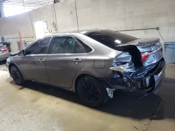 4T1BF1FK0HU756241 2017 TOYOTA CAMRY - Image 2