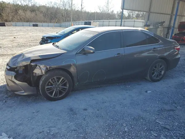 4T1BF1FK0HU756921 2017 TOYOTA CAMRY - Image 1