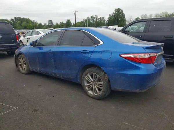4T1BF1FK0HU757079 2017 TOYOTA CAMRY - Image 2