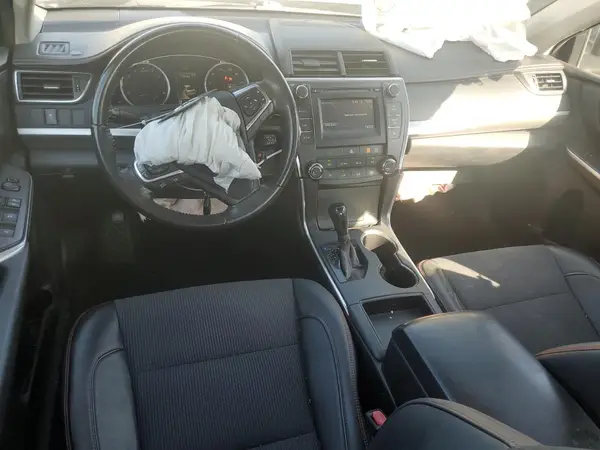 4T1BF1FK0HU757230 2017 TOYOTA CAMRY - Image 8