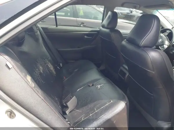 4T1BF1FK0HU758278 2017 TOYOTA CAMRY - Image 8