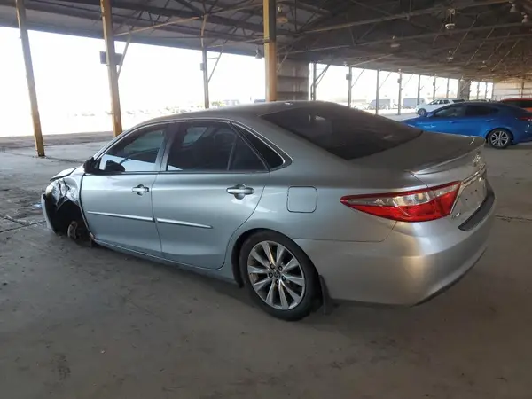 4T1BF1FK0HU759897 2017 TOYOTA CAMRY - Image 2