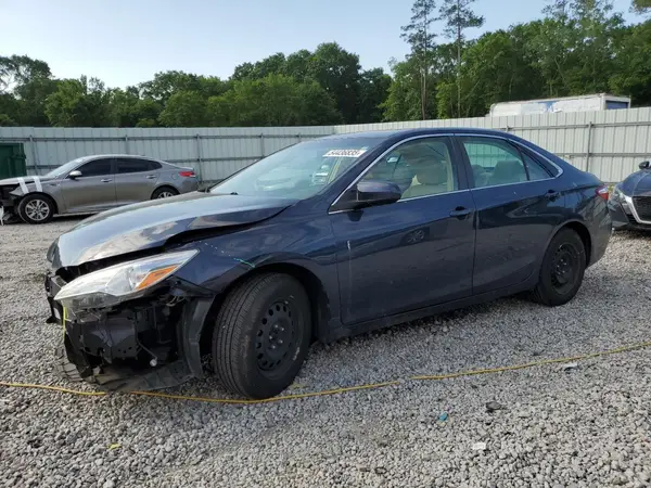 4T1BF1FK0HU761150 2017 TOYOTA CAMRY - Image 1
