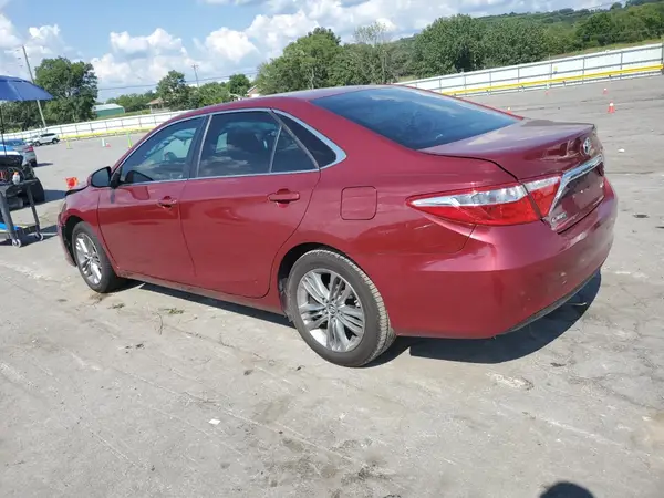 4T1BF1FK0HU762492 2017 TOYOTA CAMRY - Image 2