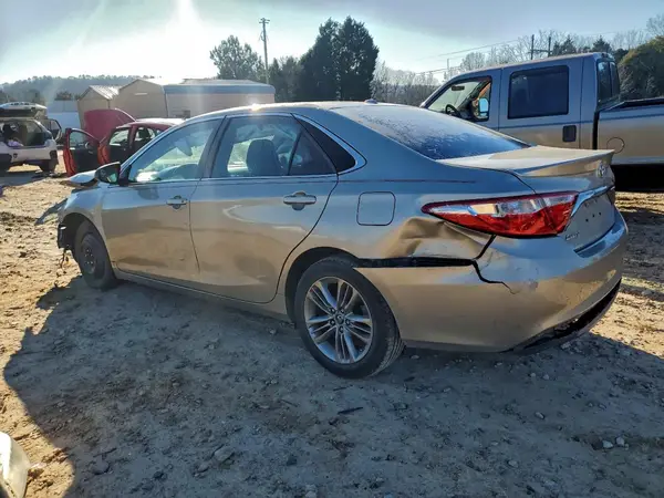 4T1BF1FK0HU765554 2017 TOYOTA CAMRY - Image 2