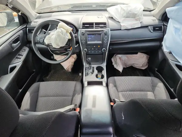 4T1BF1FK0HU768647 2017 TOYOTA CAMRY - Image 8