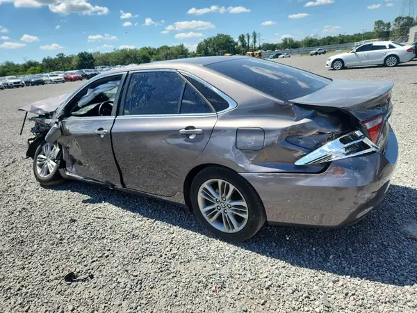 4T1BF1FK0HU769507 2017 TOYOTA CAMRY - Image 2
