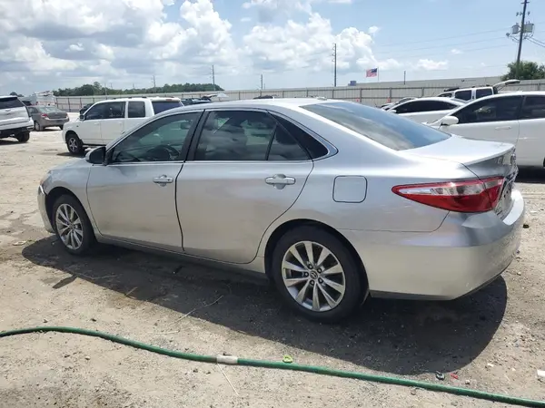 4T1BF1FK0HU774691 2017 TOYOTA CAMRY - Image 2