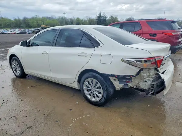 4T1BF1FK0HU777221 2017 TOYOTA CAMRY - Image 2