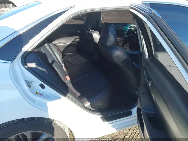 4T1BF1FK0HU778871 2017 TOYOTA CAMRY - Image 8