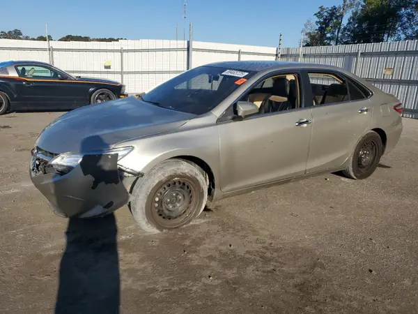4T1BF1FK0HU783097 2017 TOYOTA CAMRY - Image 1