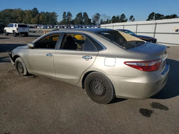 4T1BF1FK0HU783097 2017 TOYOTA CAMRY - Image 2