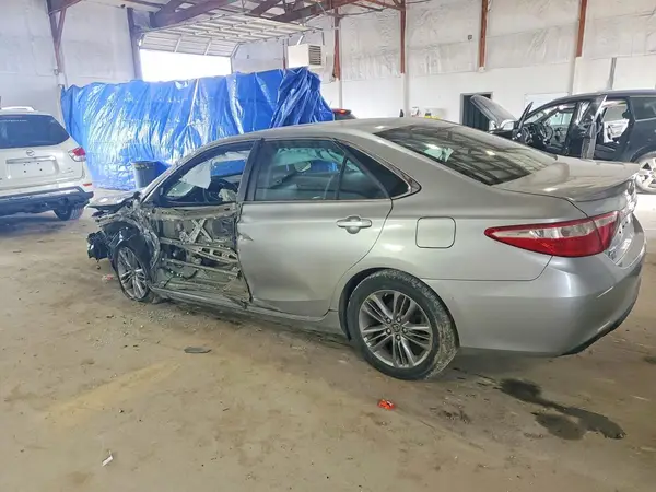 4T1BF1FK0HU787750 2017 TOYOTA CAMRY - Image 2