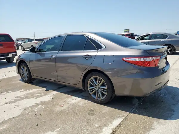 4T1BF1FK0HU789191 2017 TOYOTA CAMRY - Image 2