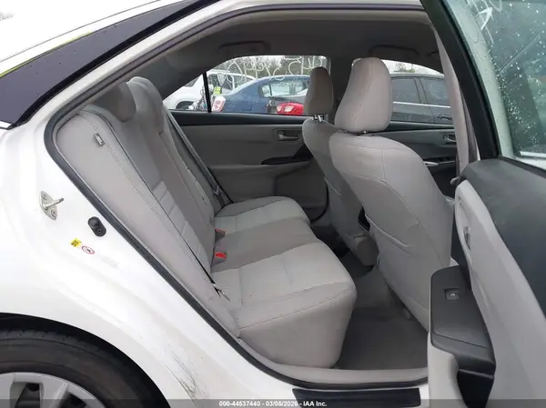 4T1BF1FK0HU792673 2017 TOYOTA CAMRY - Image 8