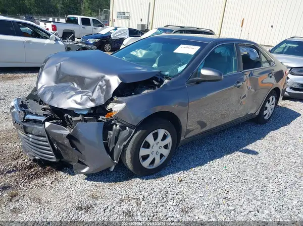 4T1BF1FK0HU798344 2017 TOYOTA CAMRY - Image 2