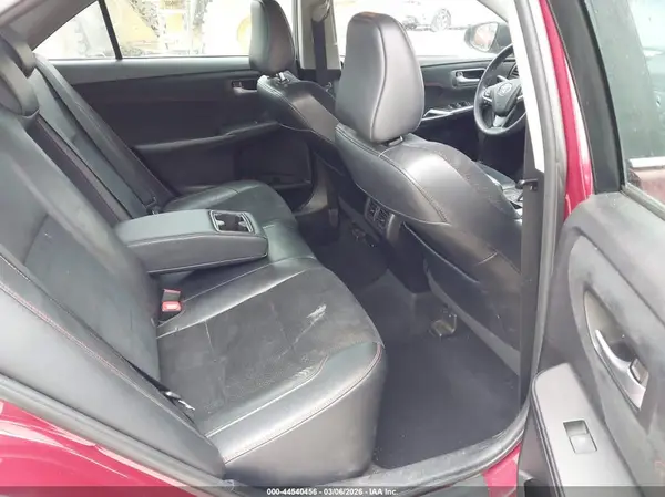 4T1BF1FK0HU800335 2017 TOYOTA CAMRY - Image 8