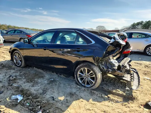 4T1BF1FK0HU801212 2017 TOYOTA CAMRY - Image 2