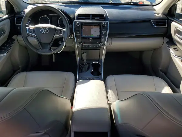 4T1BF1FK0HU802585 2017 TOYOTA CAMRY - Image 8