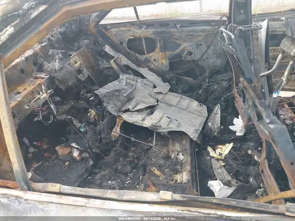 4T1BF1FK0HU804739 2017 TOYOTA CAMRY - Image 8