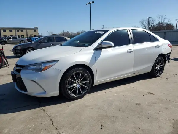 4T1BF1FK0HU804921 2017 TOYOTA CAMRY - Image 1