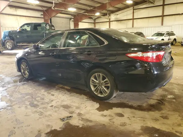 4T1BF1FK0HU808631 2017 TOYOTA CAMRY - Image 2