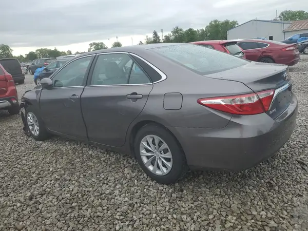 4T1BF1FK0HU809679 2017 TOYOTA CAMRY - Image 2