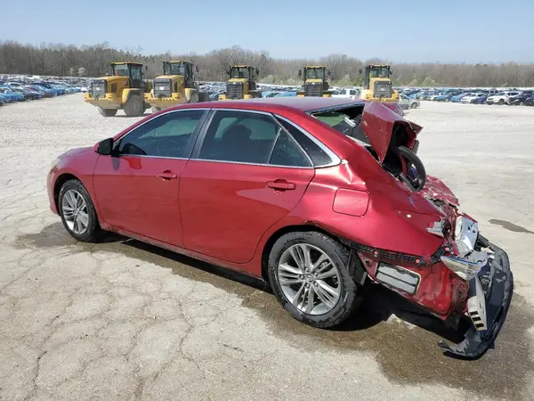 4T1BF1FK0HU810458 2017 TOYOTA CAMRY - Image 2