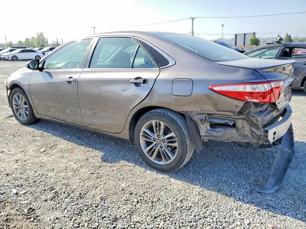 4T1BF1FK0HU811920 2017 TOYOTA CAMRY - Image 2