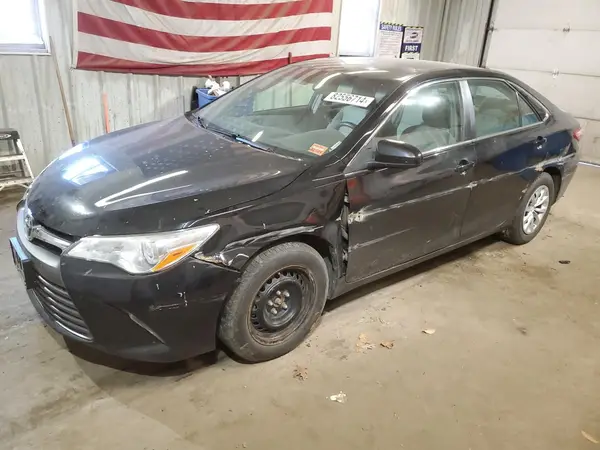 4T1BF1FK0HU812128 2017 TOYOTA CAMRY - Image 1