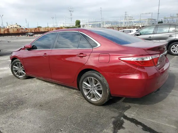 4T1BF1FK0HU812971 2017 TOYOTA CAMRY - Image 2