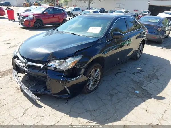 4T1BF1FK0HU813361 2017 TOYOTA CAMRY - Image 2