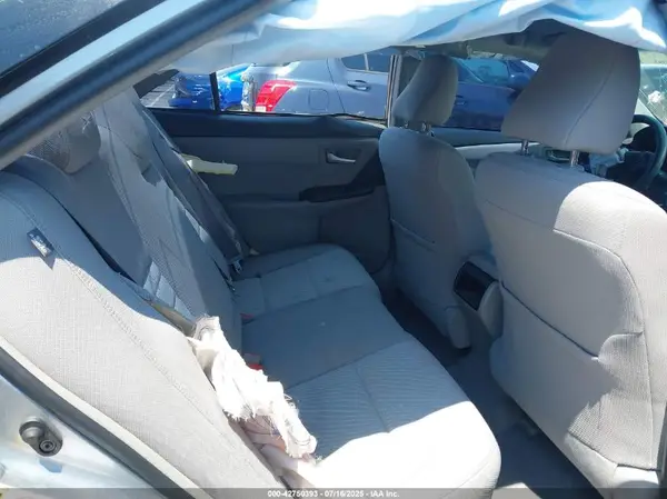 4T1BF1FK0HU814252 2017 TOYOTA CAMRY - Image 8