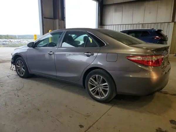 4T1BF1FK0HU814946 2017 TOYOTA CAMRY - Image 2