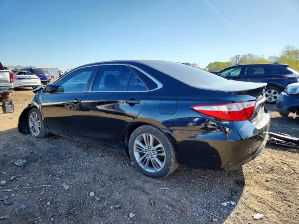4T1BF1FK1GU118353 2016 TOYOTA CAMRY - Image 2