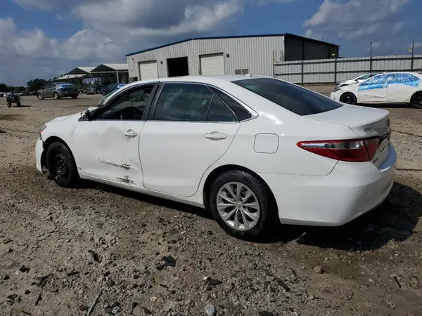 4T1BF1FK1GU119650 2016 TOYOTA CAMRY - Image 2